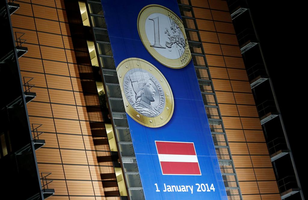 Η Λετονία αλλάζει χρόνο και μπαίνει ταυτόχρονα στο ευρώ «με το ζόρι»! - Media