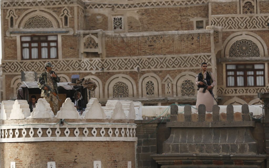 Υεμένη: Οι Χούτι κατέλαβαν προεδρικό παλάτι στο Άντεν (Photos) - Media