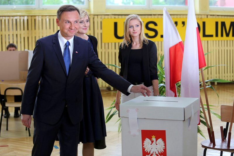 Αιχμές κατά Γερμανίας και Γαλλίας από τον νέο πρόεδρο της Πολωνίας - Media