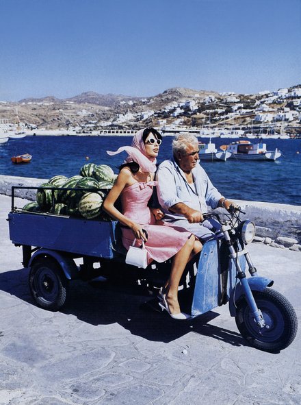 H Vogue προτείνει ελληνικά προϊόντα για να στηρίξει την Ελλάδα (Photos) - Media