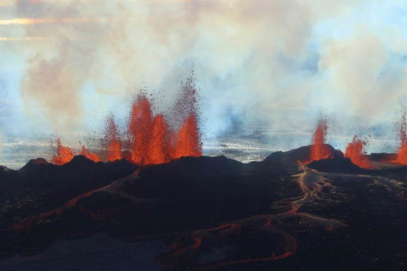 Ισλανδία: Η έκρηξη ηφαιστείου ήταν τρεις φορές πιο τοξική από όλη την ευρωπαϊκή βιομηχανία - Media
