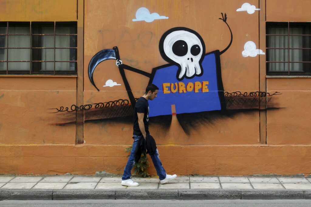 «Handelsblatt»: Τι προτείνει το ΔΝΤ και τι οι Ευρωπαίοι για το ελληνικό χρέος - Media