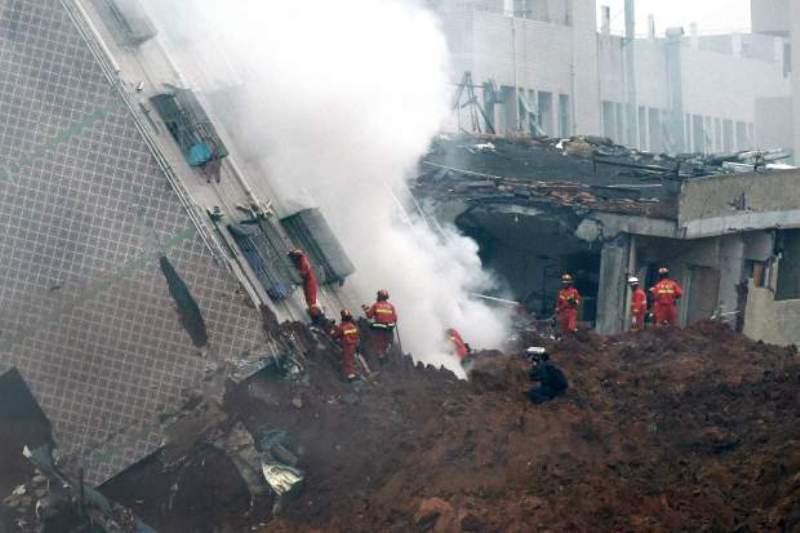Κίνα: 91 αγνοούμενοι και 33 ισοπεδωμένα κτίρια από κατολίσθηση βιομηχανικής λάσπης (Video) - Media