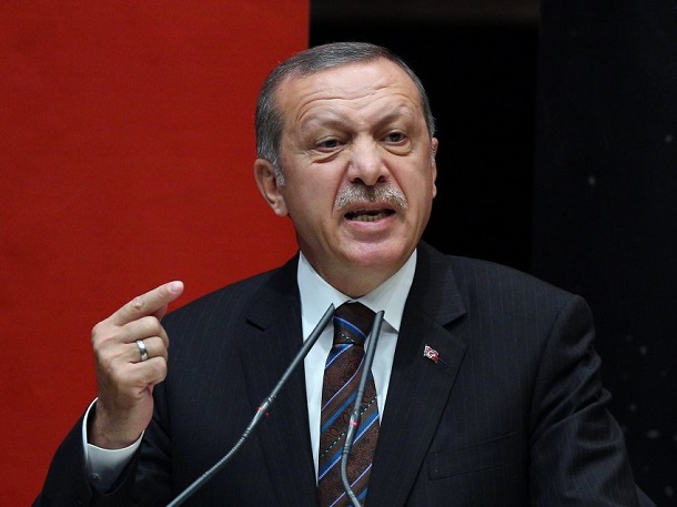 Και ο Ερντογάν τον... χαβά του: Η Τουρκία δεν θα σταματήσει να βομβαρδίζει τους Κούρδους της Συρίας - Media