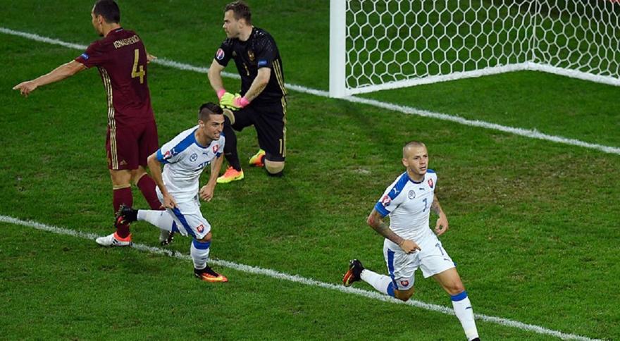 Euro 2016: Η Σλοβακία έκανε μία… μπουκιά τη ρωσική «Αρκούδα» - Media