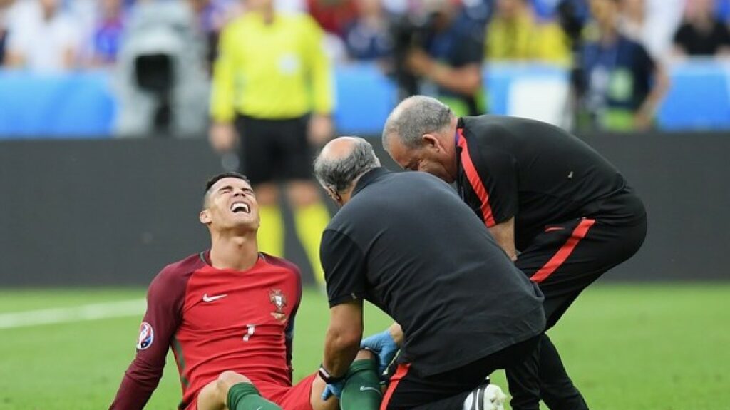 Η συγκλονιστική στιγμή του τραυματισμού του Ρονάλντο - Αποχώρησε κλαίγοντας από τον πόνο (Video - Photos) - Media