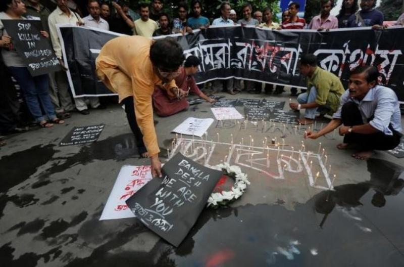 Διήμερο εθνικό πένθος στο Μπαγκλαντές μετά τη σφαγή  - Οι τζιχαντιστές της επίθεσης ήταν ντόπιοι  - Media