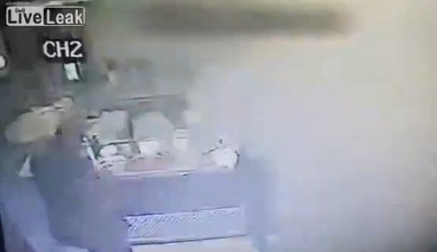 Μεγάλη έκρηξη σε εστιατόριο από χύτρα ταχύτητας (Video) - Media
