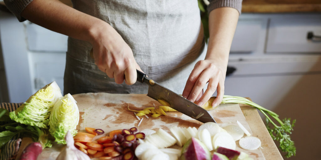 Πώς να μαγειρέψετε δυο, ή και περισσότερα, φαγητά στο ίδιο ταψί (photos) - Media
