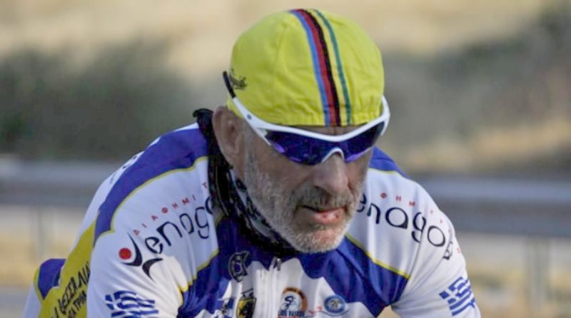 Ο ποδηλάτης Στέλιος Βάσκος, επέστρεψε στα Τρίκαλα έχοντας διανύσει με το ποδήλατό του 7.000 χιλιόμετρα σε 22 μέρες - Media