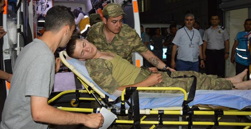 Τουρκία: Σε νοσοκομεία 590 στρατιώτες από μαζική τροφική δηλητηρίαση  - Media