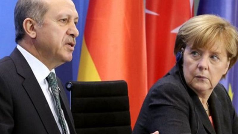 Μέρκελ: Οι Τούρκοι μπορούν να ταξιδέψουν με ασφάλεια στη Γερμανία - Media