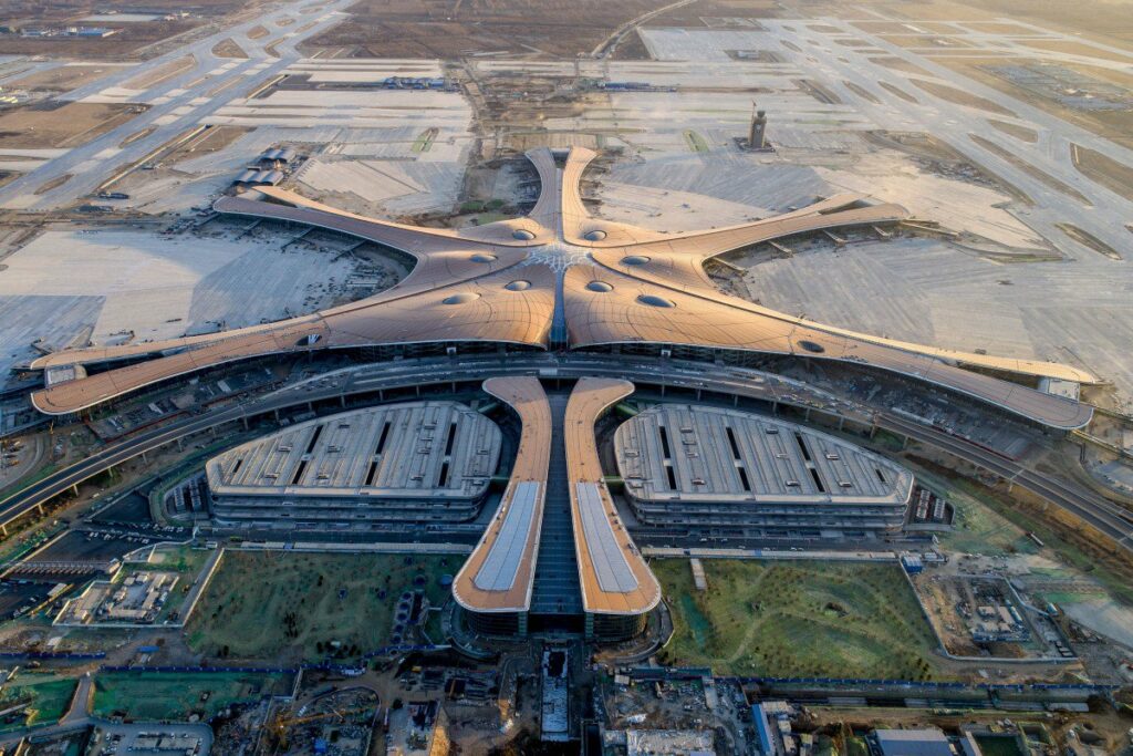 Εγκαινιάζεται στο Πεκίνο το νέο μεγαλύτερο αεροδρόμιο του κόσμου (Video) - Media