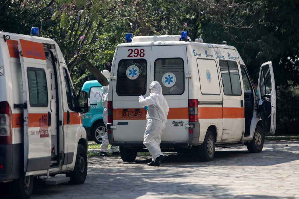 Κορωνοϊός: Κατέληξαν τέσσερις ηλικιωμένοι -  Στους 279 οι νεκροί - Media
